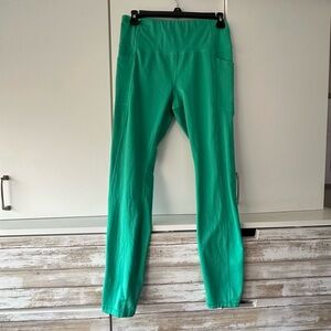 Avia Bold Green Activewear